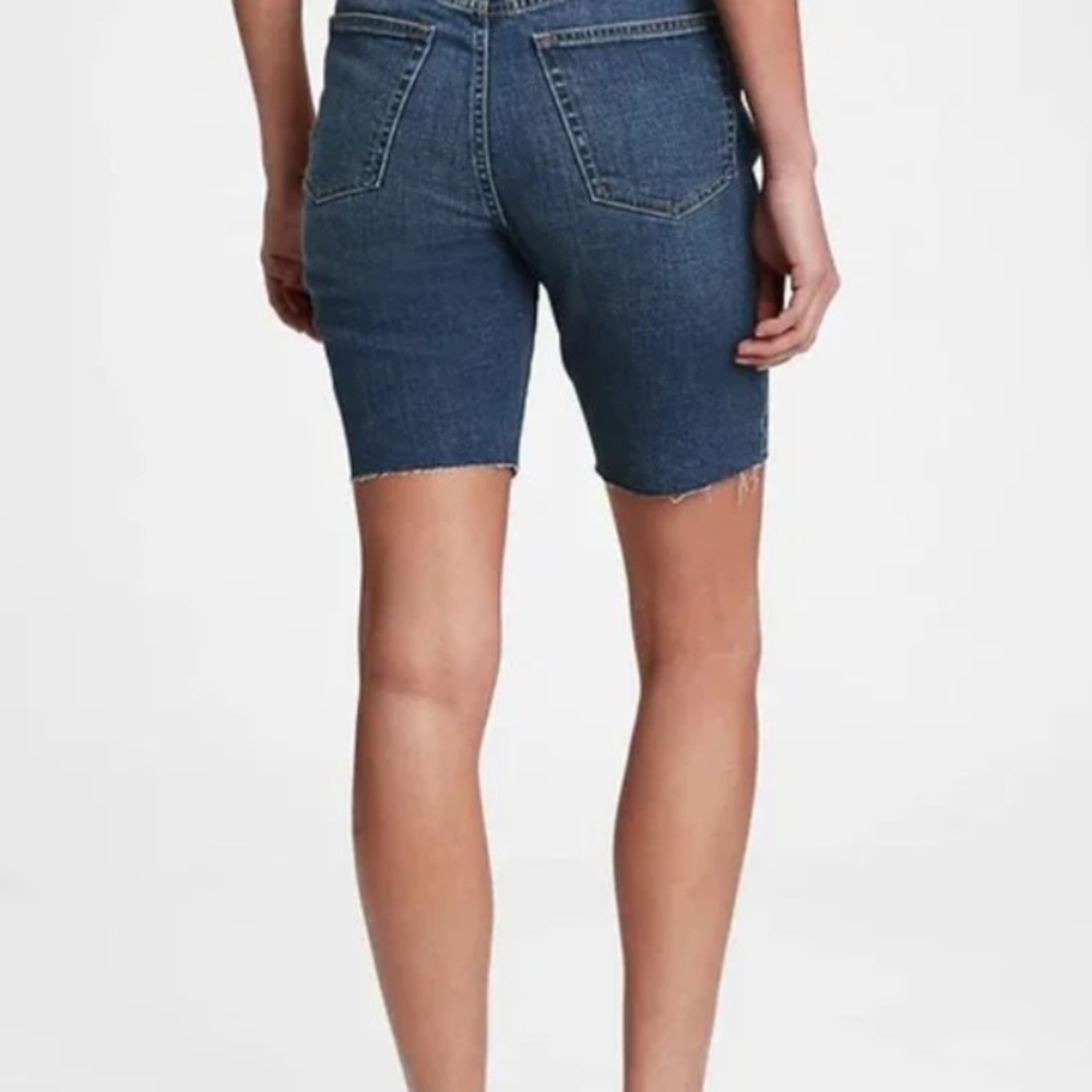 NWOT Gap 9” Bermuda Jean Shorts Indigo Blue size 8 - Picture 2 of 14